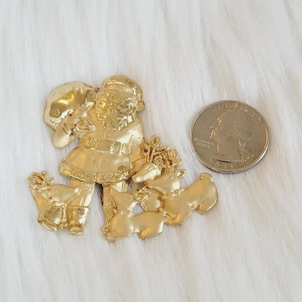 Vintage Santa Claus Brooch Reindeer Brushed Gold Tone 2.25